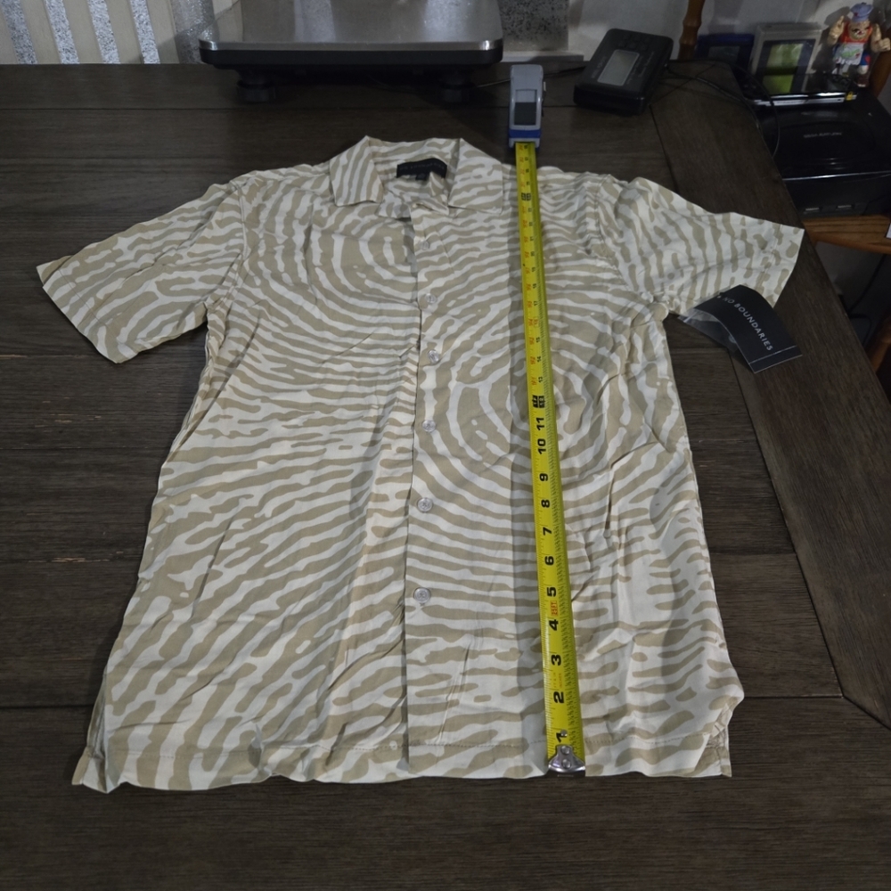 New Rayon Shirt Botton Down Short Sleeve Tan Oak Fingerprint Size XS (30-32)NOBO